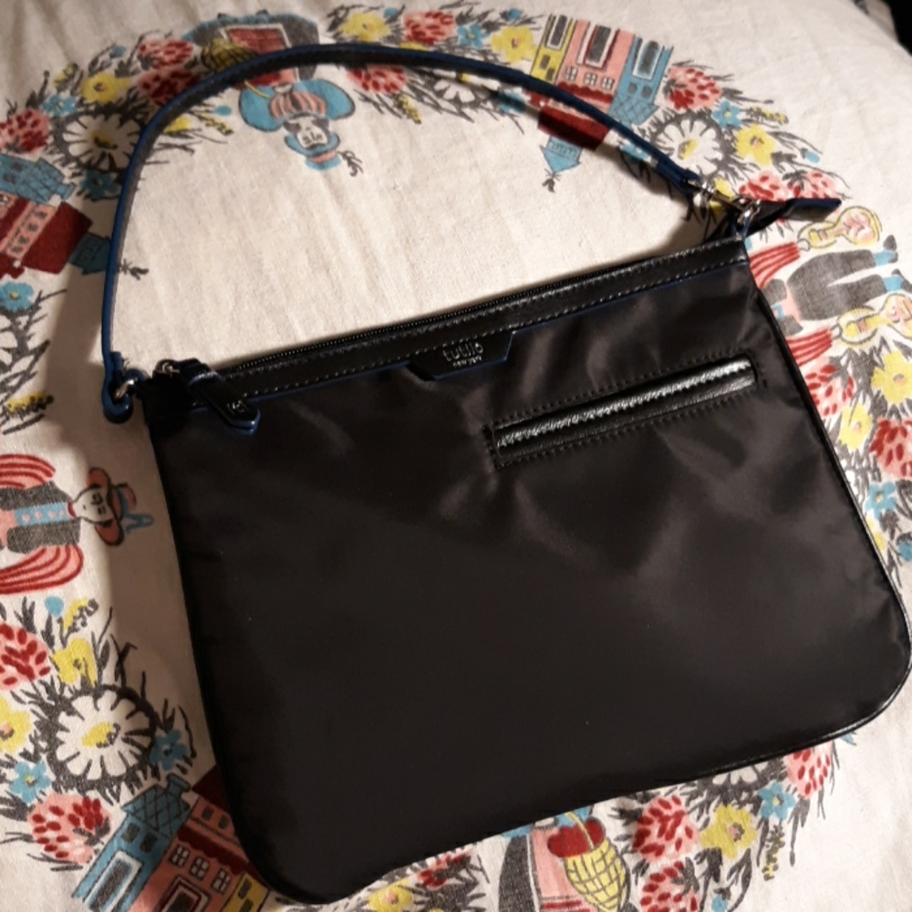 Tutilo New York Large Wristlet